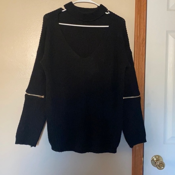 FAUX CHOKER ZIPPER SWEATER NWOT - Picture 3 of 5
